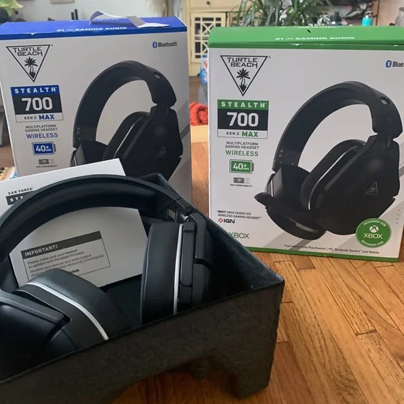** BRAND NEW NEVER USED** Turtle Beach Stealth 700 Gen 2 Bluetooth Playstation